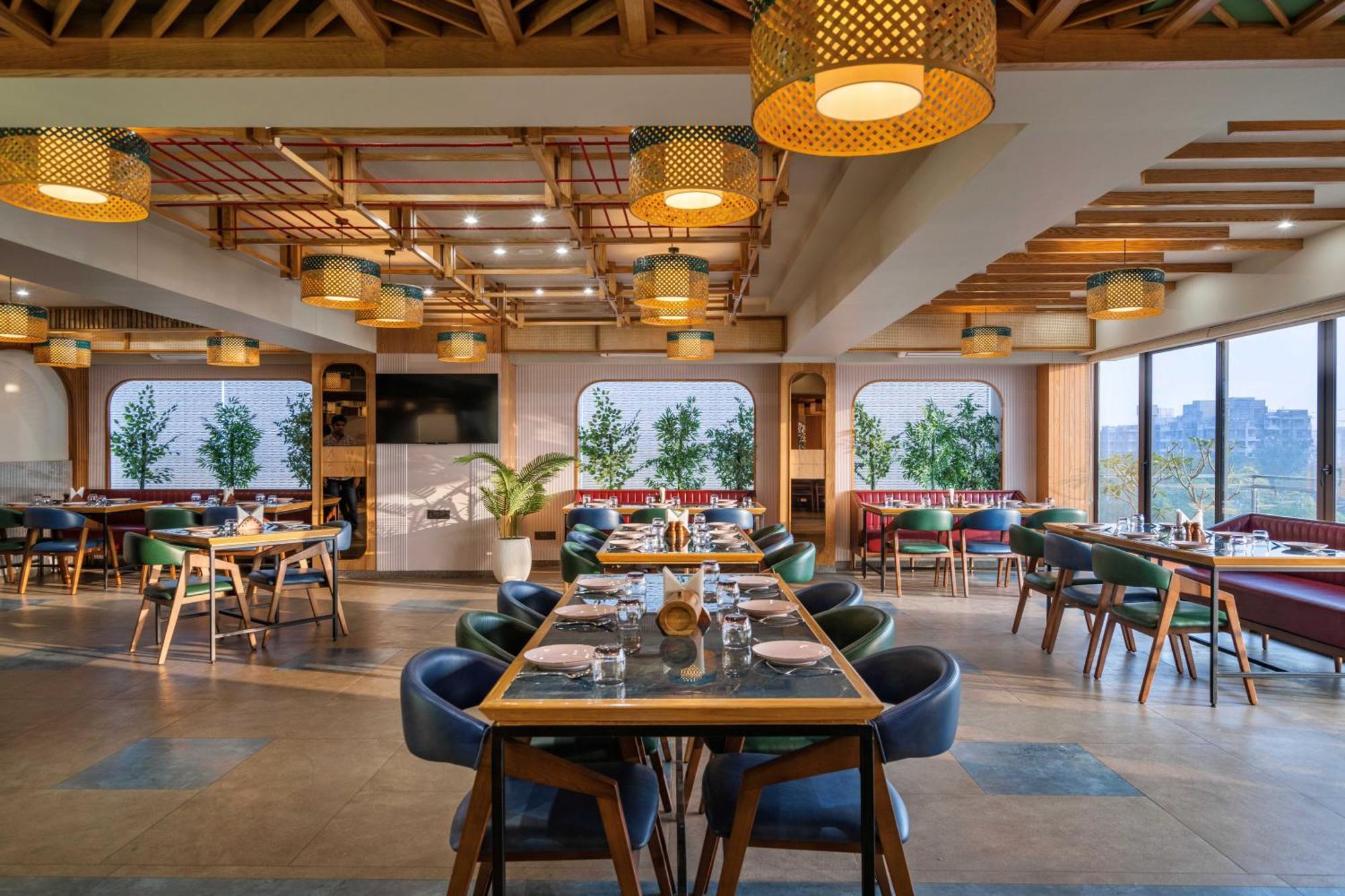 The Lemon Grass Hotel Ґандінаґар Екстер'єр фото